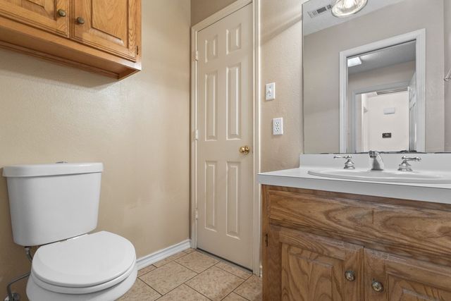 290 Vz County Road 3222, Wills Point, TX 75169