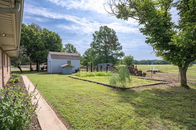 290 Vz County Road 3222, Wills Point, TX 75169