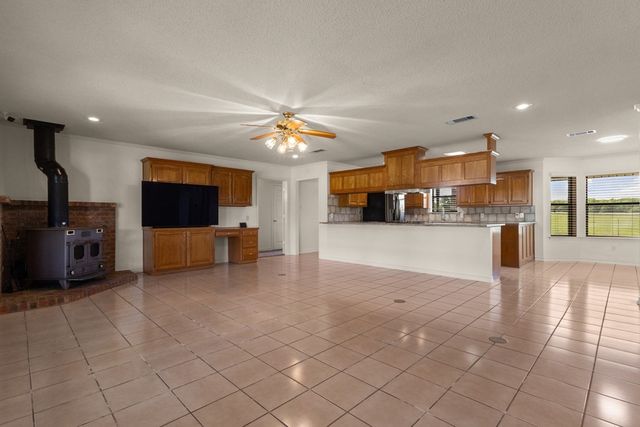 290 Vz County Road 3222, Wills Point, TX 75169