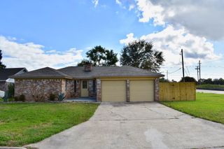 521 N 26th Avenue, Texas City, TX 77590