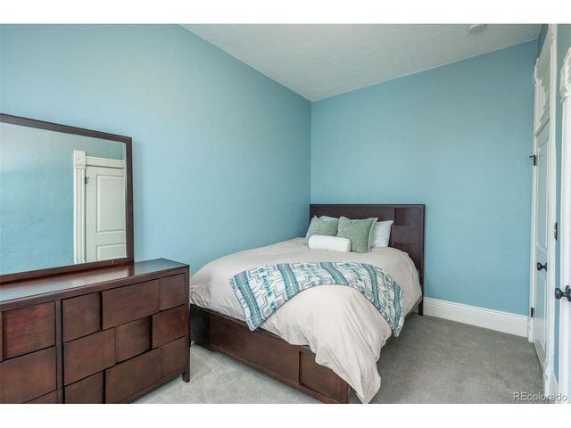 2529 California St, Denver, CO 80205