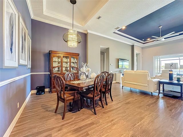 1025 SIBERIAN GLEN, Bradenton, FL 34212