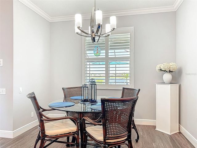 1025 SIBERIAN GLEN, Bradenton, FL 34212