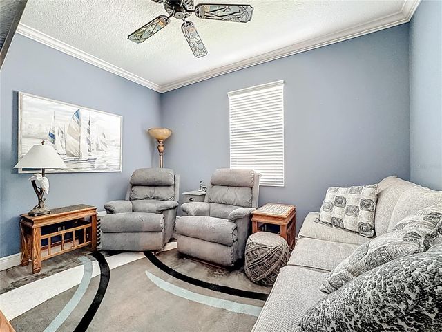 1025 SIBERIAN GLEN, Bradenton, FL 34212