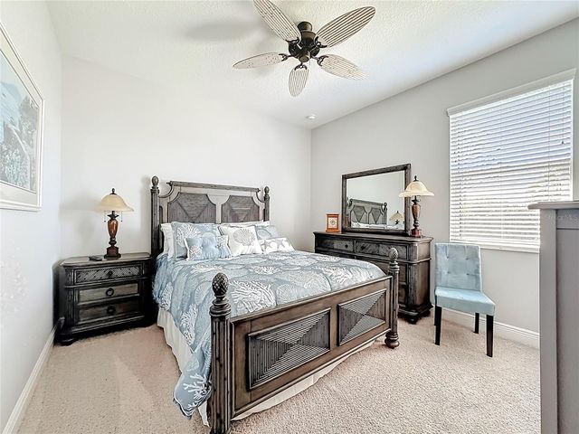 1025 SIBERIAN GLEN, Bradenton, FL 34212