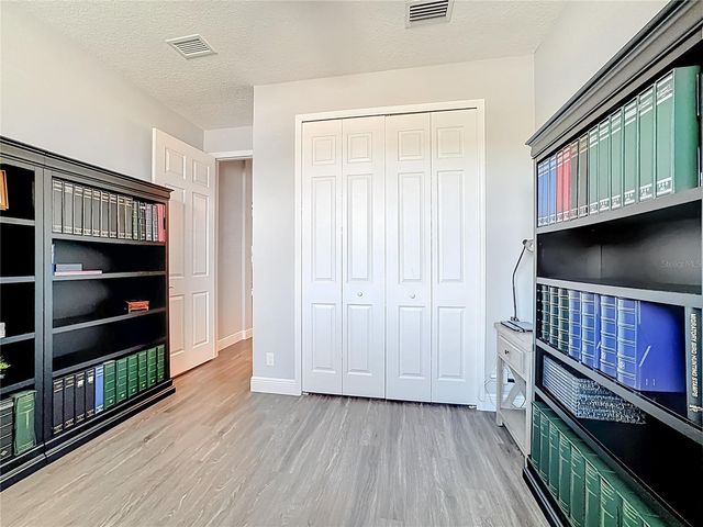 1025 SIBERIAN GLEN, Bradenton, FL 34212