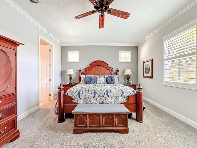 1025 SIBERIAN GLEN, Bradenton, FL 34212