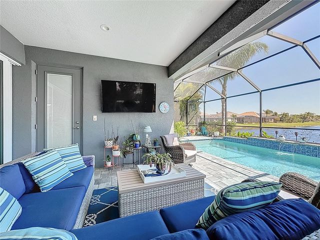 1025 SIBERIAN GLEN, Bradenton, FL 34212