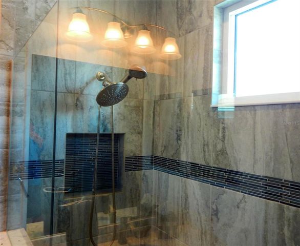 1025 SIBERIAN GLEN, Bradenton, FL 34212