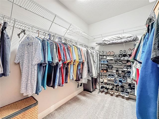 1025 SIBERIAN GLEN, Bradenton, FL 34212