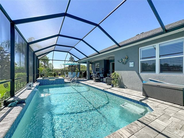 1025 SIBERIAN GLEN, Bradenton, FL 34212