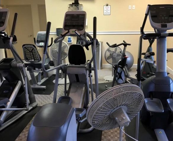 1025 SIBERIAN GLEN, Bradenton, FL 34212