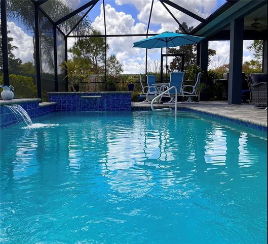 1025 SIBERIAN GLEN, Bradenton, FL 34212