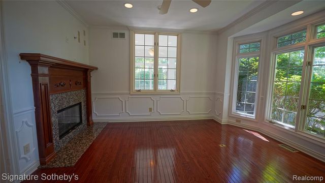 6608 Enclave Drive, Clarkston, MI 48348