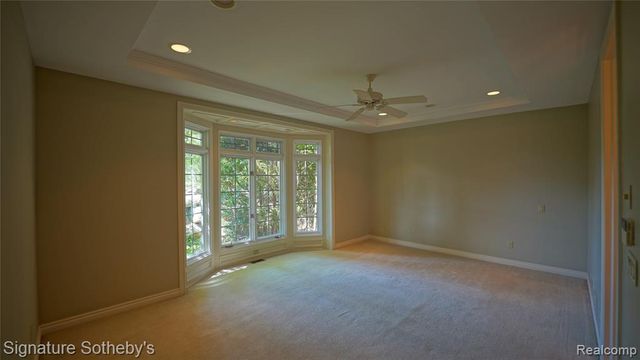 6608 Enclave Drive, Clarkston, MI 48348