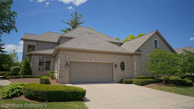 6608 Enclave Drive, Clarkston, MI 48348