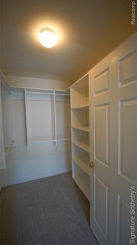 6608 Enclave Drive, Clarkston, MI 48348