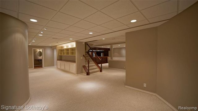 6608 Enclave Drive, Clarkston, MI 48348