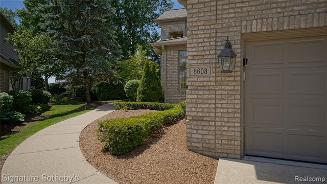 6608 Enclave Drive, Clarkston, MI 48348