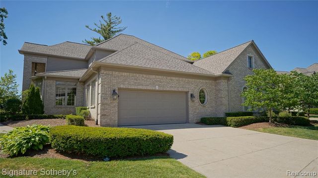 6608 Enclave Drive, Clarkston, MI 48348