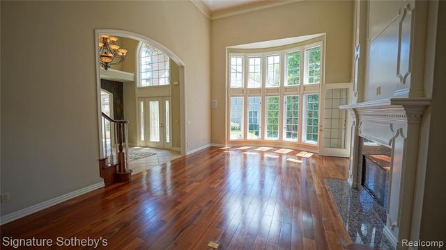 6608 Enclave Drive, Clarkston, MI 48348
