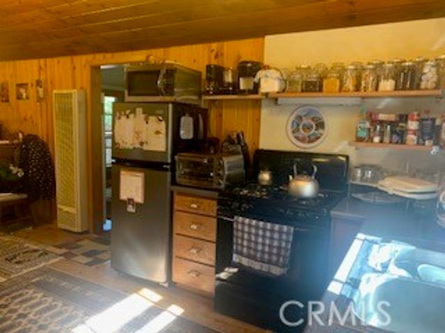 402 Burnt Mill Canyon Road, Cedarpines Park, CA 92322