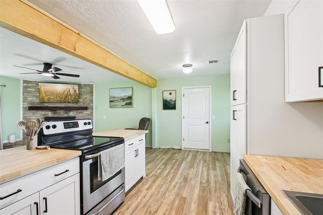 870 S Cemetery Road, Tuttle, OK 73089