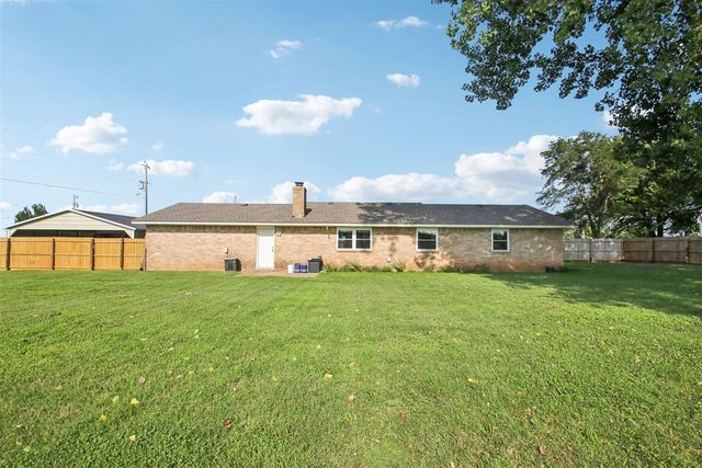 870 S Cemetery Road, Tuttle, OK 73089