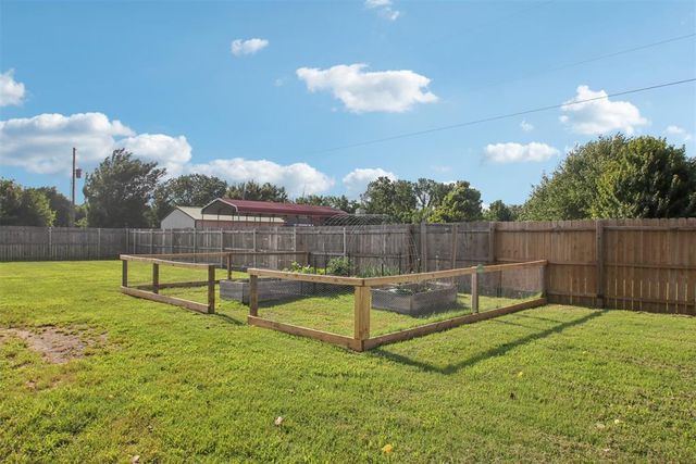 870 S Cemetery Road, Tuttle, OK 73089