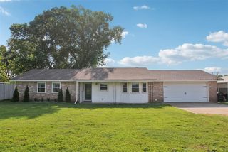 870 S Cemetery Road, Tuttle, OK 73089