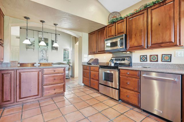 360 Running Springs Drive, Palm Desert, CA 92211