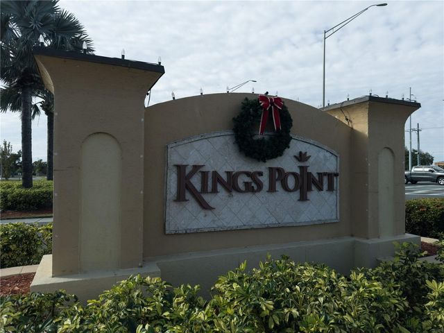 314 KNOTTWOOD COURT 314, Sun City Center, FL 33573
