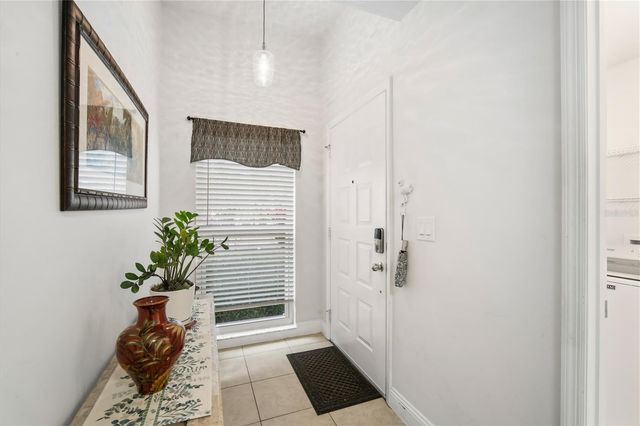314 KNOTTWOOD COURT 314, Sun City Center, FL 33573