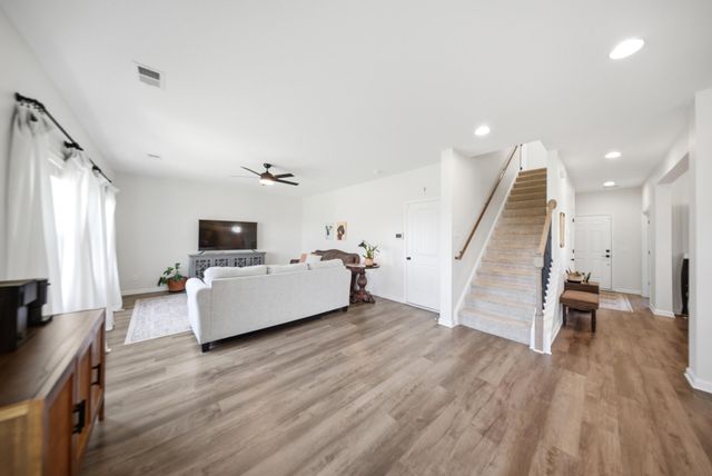3055 Litchfield Avenue, Sumter, SC 29154