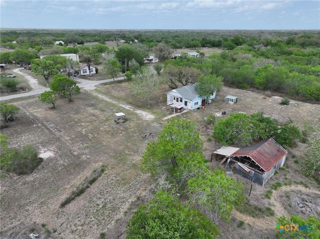 115 Ryan Road, Refugio, TX 78377