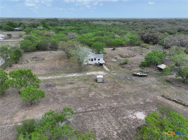 115 Ryan Road, Refugio, TX 78377