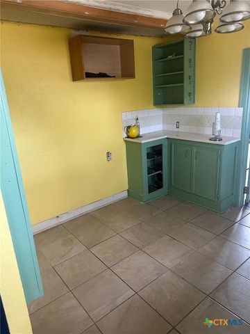 115 Ryan Road, Refugio, TX 78377