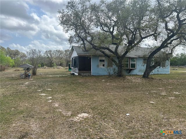115 Ryan Road, Refugio, TX 78377