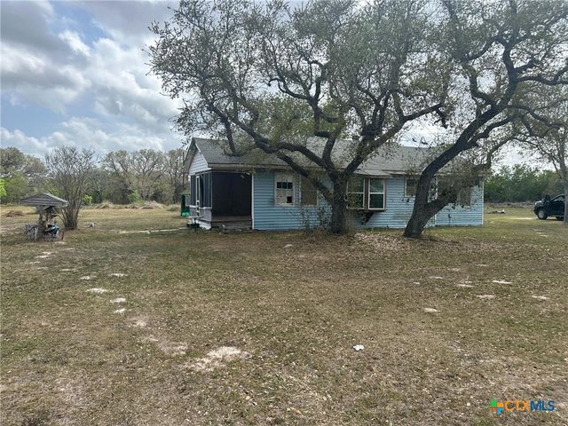 115 Ryan Road, Refugio, TX 78377