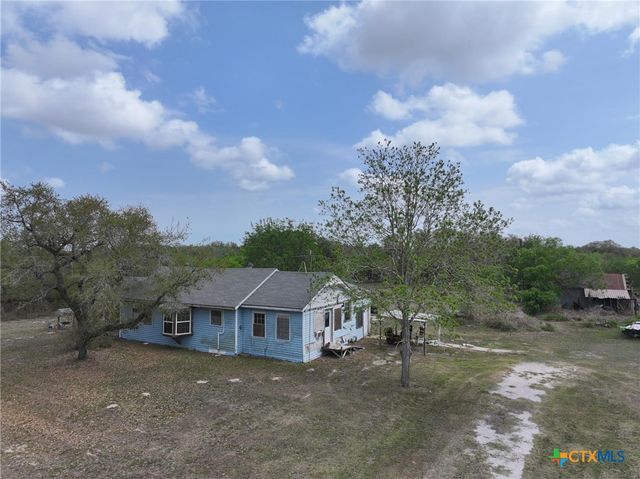 115 Ryan Road, Refugio, TX 78377