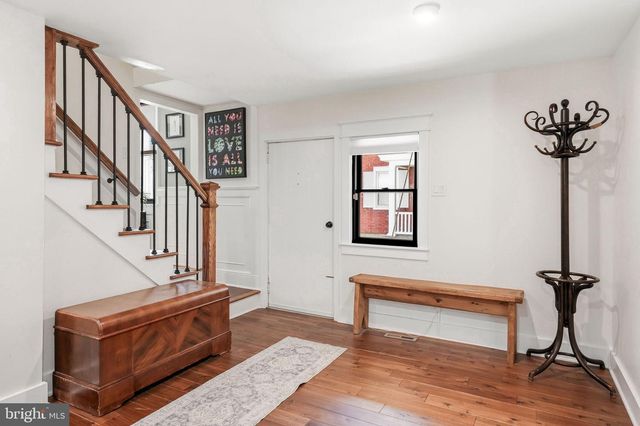 71 E 2ND ST, Moorestown, NJ 08057