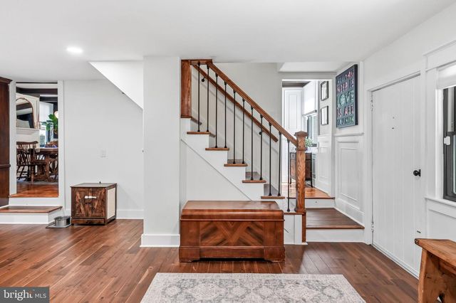 71 E 2ND ST, Moorestown, NJ 08057