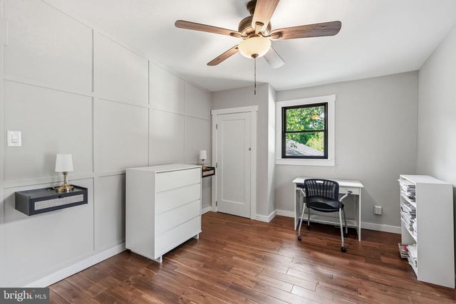 71 E 2ND ST, Moorestown, NJ 08057