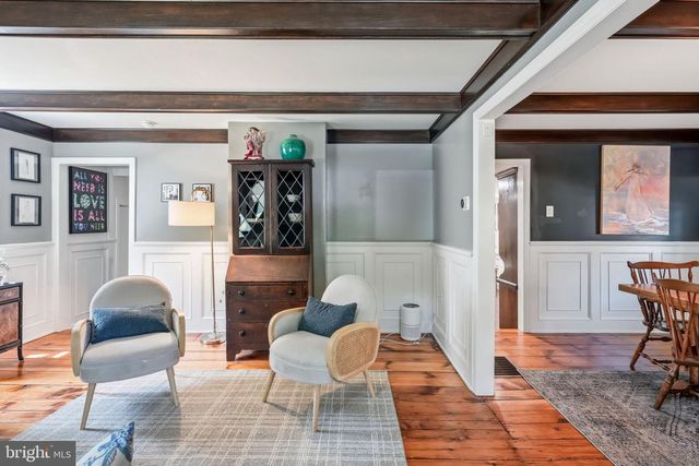 71 E 2ND ST, Moorestown, NJ 08057