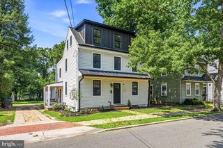 71 E 2ND ST, Moorestown, NJ 08057