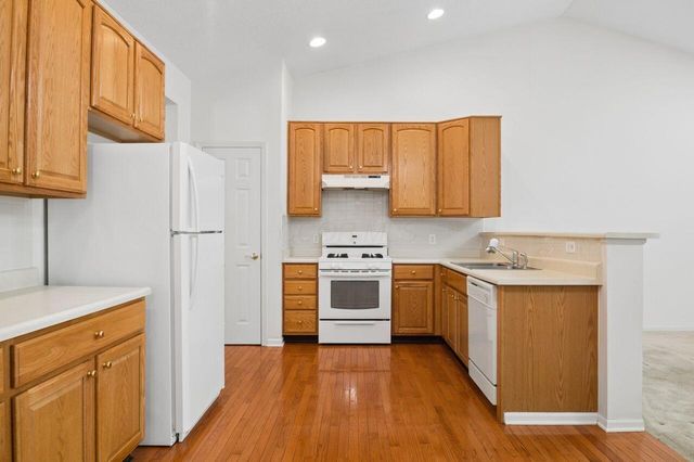 2303 Pleasant Colony Drive, Lewis Center, OH 43035
