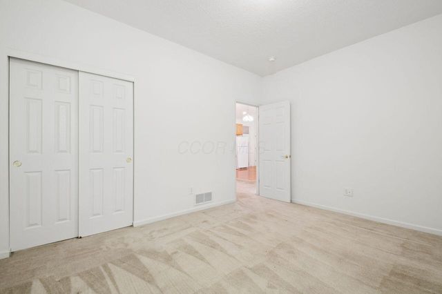 2303 Pleasant Colony Drive, Lewis Center, OH 43035