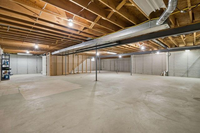 2303 Pleasant Colony Drive, Lewis Center, OH 43035