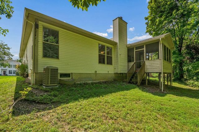 2303 Pleasant Colony Drive, Lewis Center, OH 43035