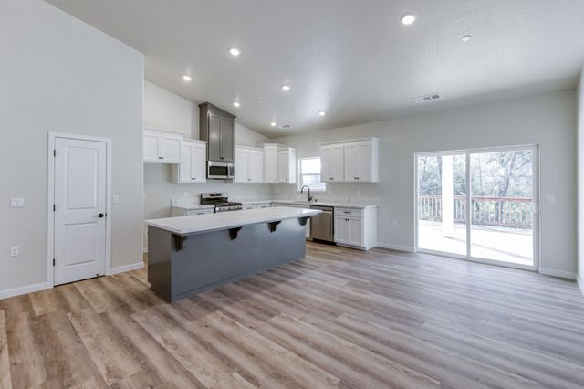 41940 Colt Court, Coarsegold, CA 93614